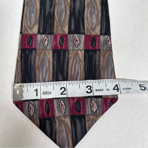 2 for$15 Cambridge Classics 100% Italian Silk Patterned Tie - Picture 4 of 8